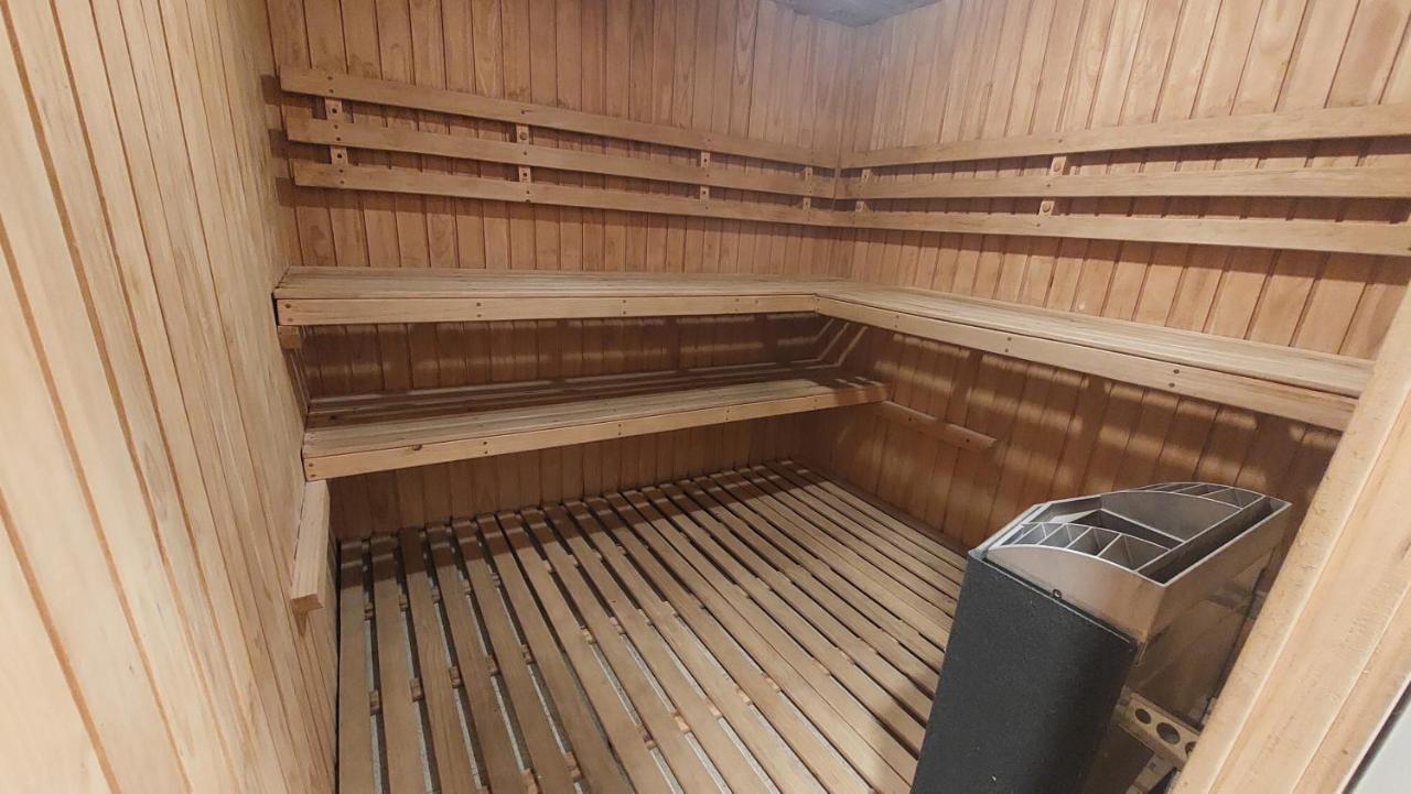 Hotel Y Cabanas Llanuras De Diana - Caja Los Andes Пуэрто-Наталес Экстерьер фото